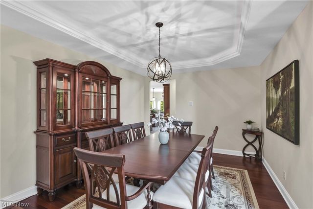 9000 Crooked Creek Lane, Broadview Heights, OH 44147