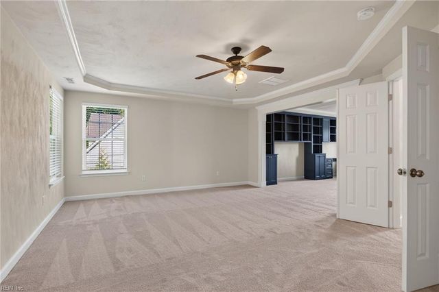 712 Greenfield LN, Chesapeake, VA 23322