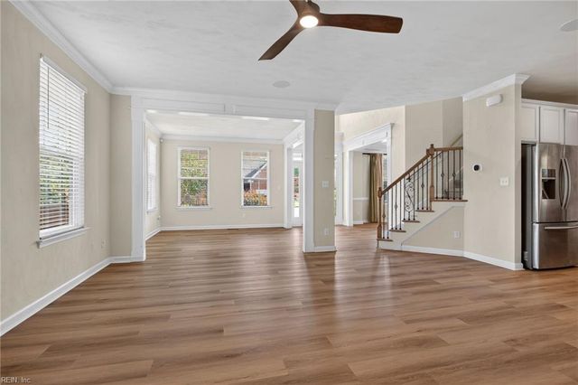 712 Greenfield LN, Chesapeake, VA 23322