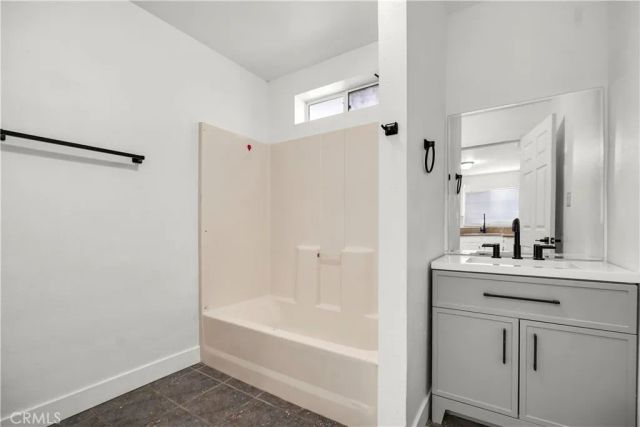 125 W Tichenor Street, Compton, CA 90220