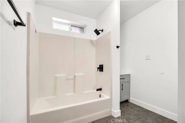 125 W Tichenor Street, Compton, CA 90220