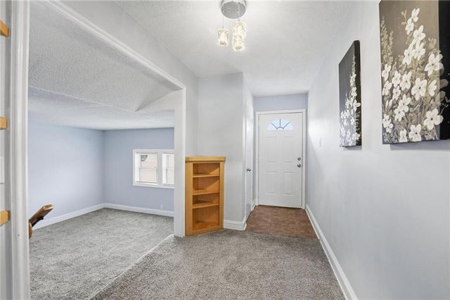 5631 Cambridge Avenue, Kansas City, MO 64129