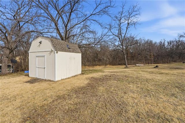 5631 Cambridge Avenue, Kansas City, MO 64129