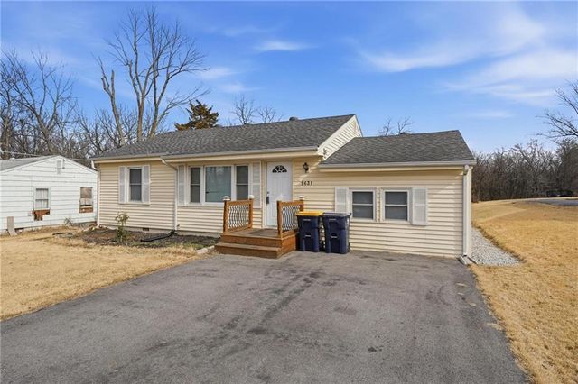 5631 Cambridge Avenue, Kansas City, MO 64129