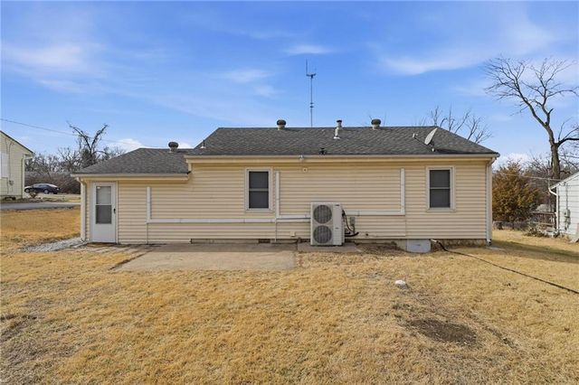 5631 Cambridge Avenue, Kansas City, MO 64129