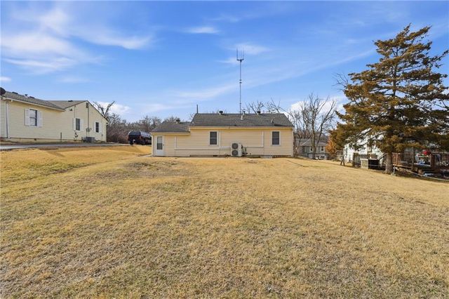 5631 Cambridge Avenue, Kansas City, MO 64129