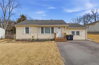 5631 Cambridge Avenue, Kansas City, MO 64129
