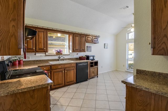 1312 Downwood Drive, Burleson, TX 76028