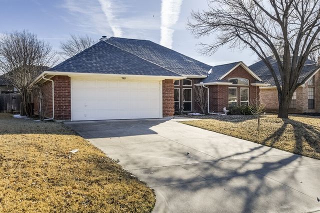 1312 Downwood Drive, Burleson, TX 76028