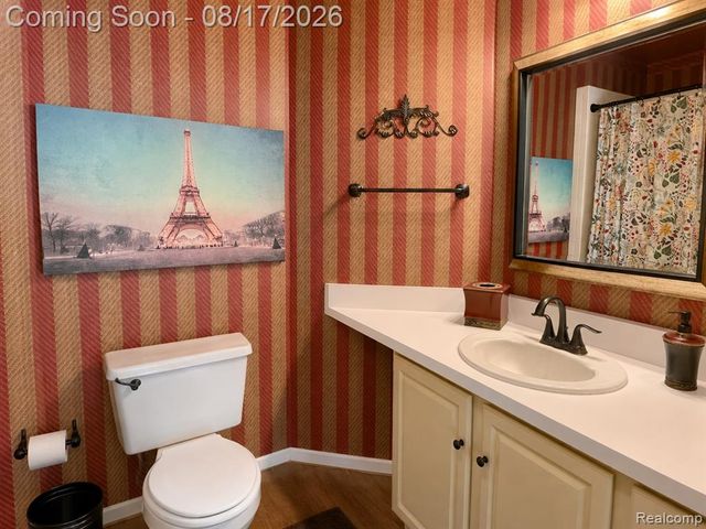 1168 Fairways Boulevard, Troy, MI 48085