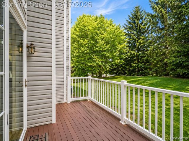 1168 Fairways Boulevard, Troy, MI 48085