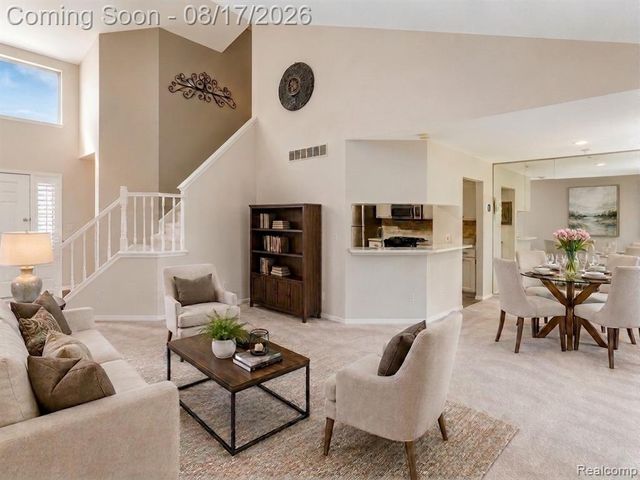 1168 Fairways Boulevard, Troy, MI 48085