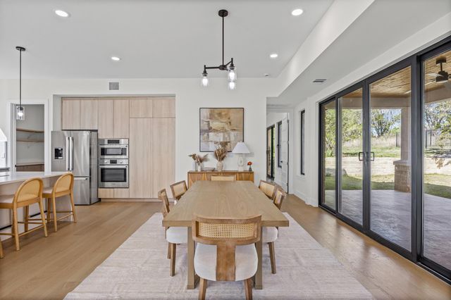 1020 Mountain Leather DR, Horseshoe Bay, TX 78657