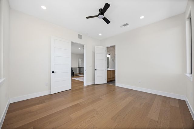 1020 Mountain Leather DR, Horseshoe Bay, TX 78657