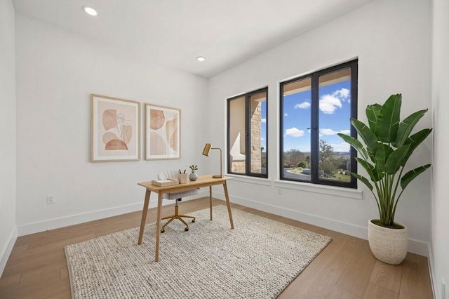 1020 Mountain Leather DR, Horseshoe Bay, TX 78657