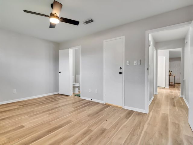 2613 7th Avenue N, Texas City, TX 77590