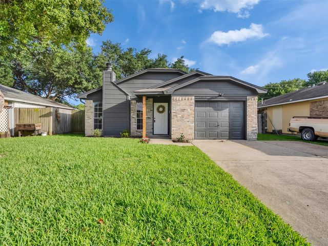 2613 7th Avenue N, Texas City, TX 77590