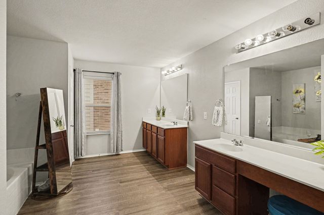 5012 Wild Oats Drive, Fort Worth, TX 76179