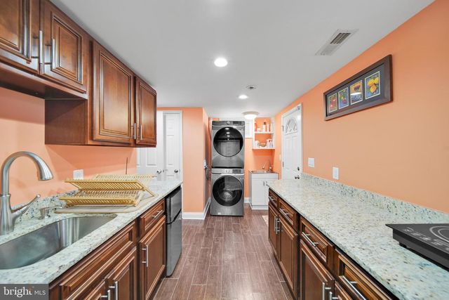 423 QUACKENBOS ST NW, Washington, DC 20011