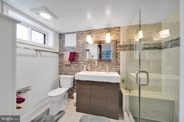 423 QUACKENBOS ST NW, Washington, DC 20011