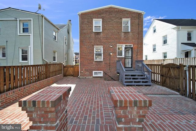 423 QUACKENBOS ST NW, Washington, DC 20011