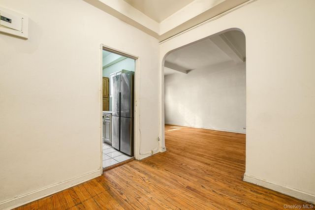 67-38 108 Street D05, Forest Hills, NY 11375