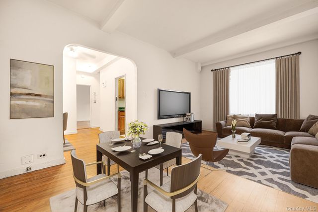 67-38 108 Street D05, Forest Hills, NY 11375