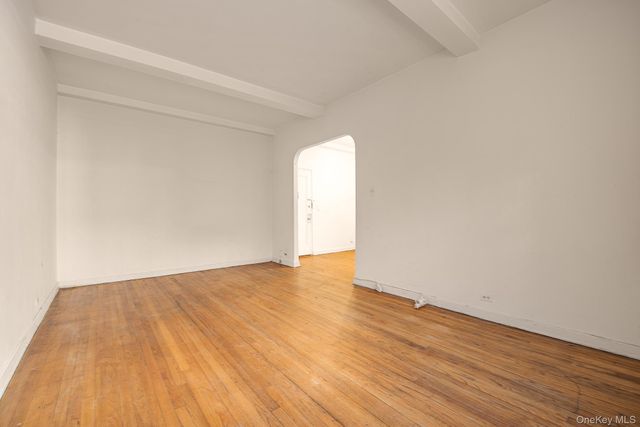 67-38 108 Street D05, Forest Hills, NY 11375