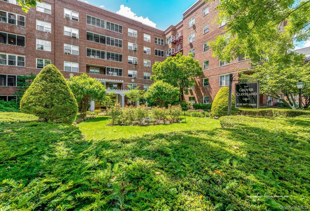 67-38 108 Street D05, Forest Hills, NY 11375