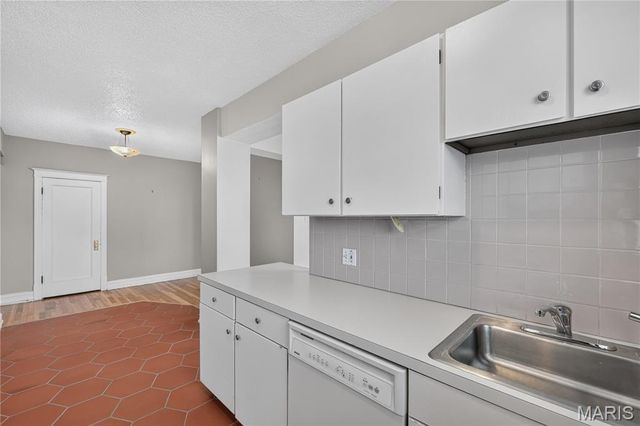 4515 Maryland Avenue 609, St Louis, MO 63108