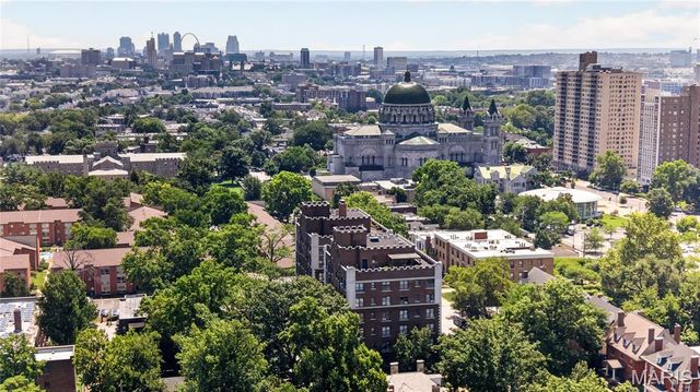 4515 Maryland Avenue 609, St Louis, MO 63108