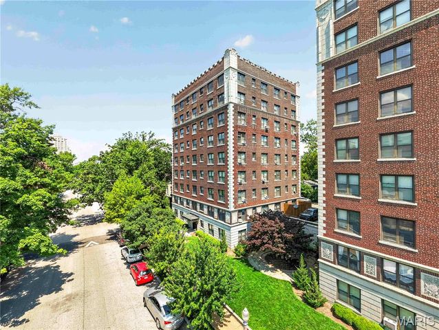 4515 Maryland Avenue 609, St Louis, MO 63108