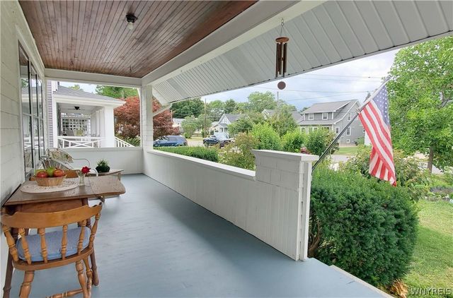 256 Maple Avenue, Hamburg, NY 14075