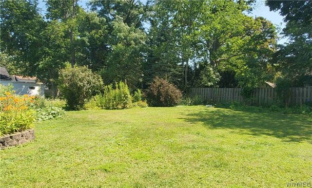 256 Maple Avenue, Hamburg, NY 14075
