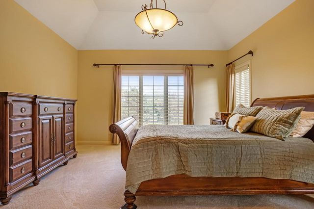 W207N5558 Carters Crossing CIRCLE, Menomonee Falls, WI 53051