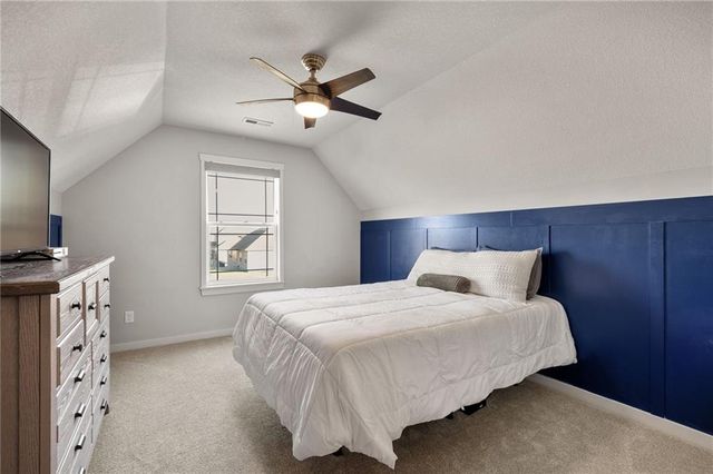 2120 Foxtail Drive, Kearney, MO 64060