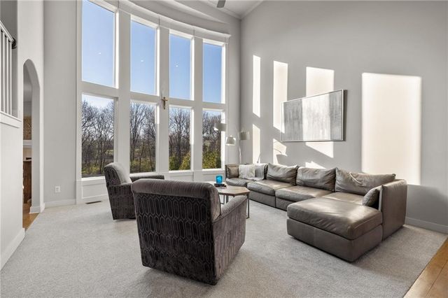 2120 Foxtail Drive, Kearney, MO 64060