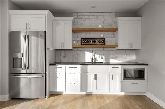 2120 Foxtail Drive, Kearney, MO 64060