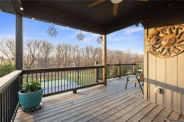 2120 Foxtail Drive, Kearney, MO 64060