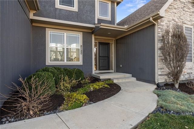 2120 Foxtail Drive, Kearney, MO 64060