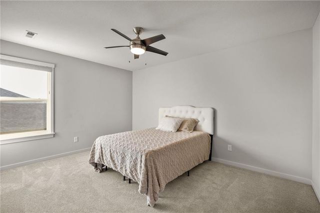 2120 Foxtail Drive, Kearney, MO 64060