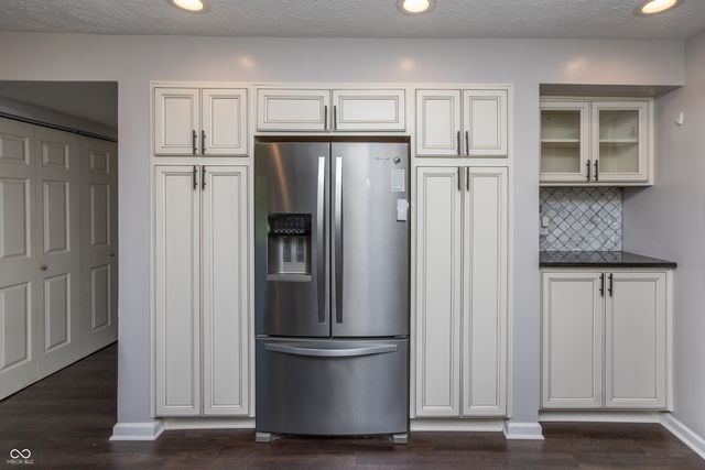 10304 Whispering Winds Drive, Indianapolis, IN 46234