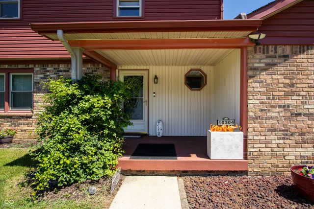 10304 Whispering Winds Drive, Indianapolis, IN 46234