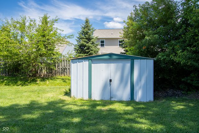 10304 Whispering Winds Drive, Indianapolis, IN 46234