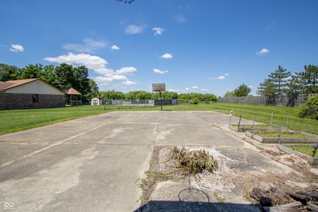 10304 Whispering Winds Drive, Indianapolis, IN 46234