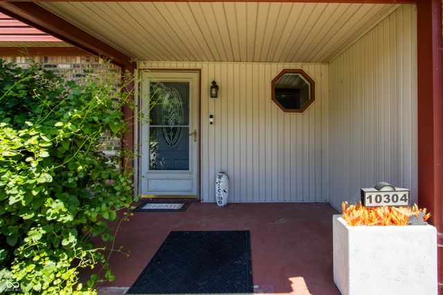10304 Whispering Winds Drive, Indianapolis, IN 46234