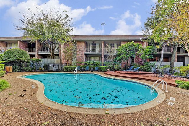 6465 Bayou Glen Road, Houston, TX 77057