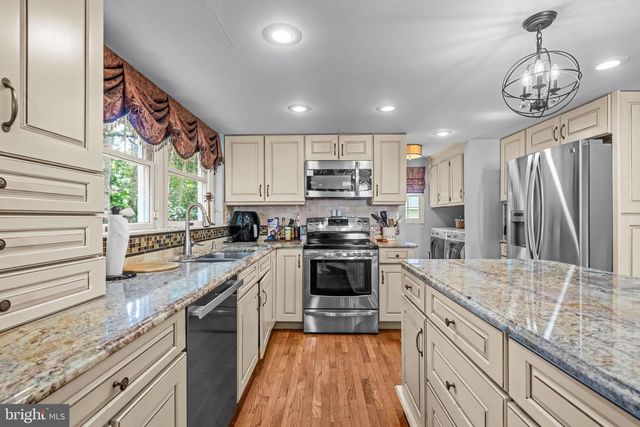 213 HURFFVILLE RD, Sewell, NJ 08080