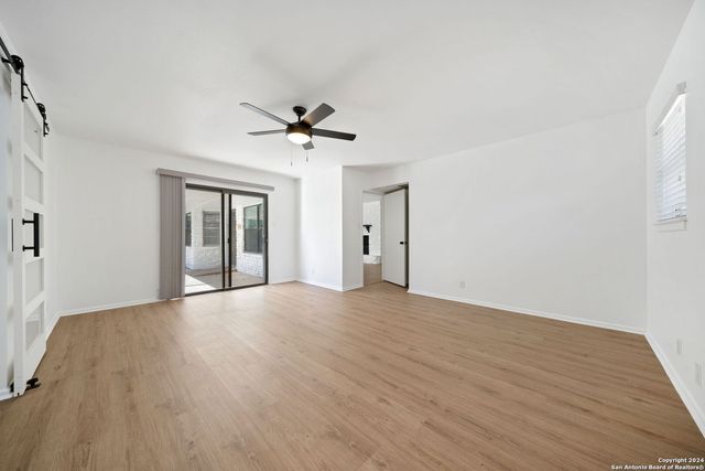 702 Fawndale, Windcrest, TX 78239