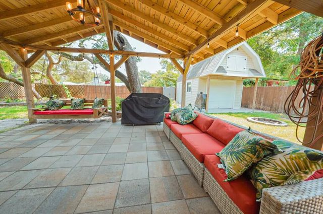 109 Thornhill Road, Fort Walton Beach, FL 32547